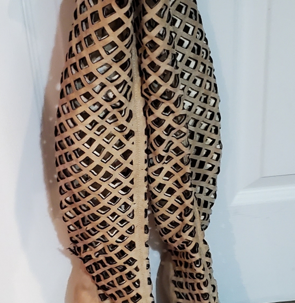 Thigh boots